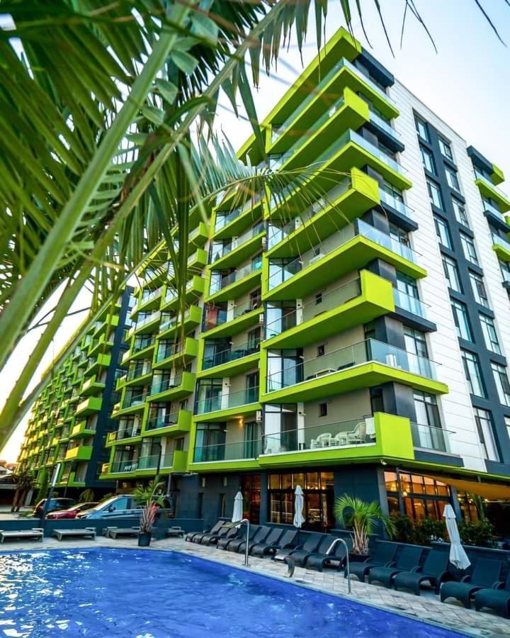Alezzi Beach Resort Gorgeous Family Aparment Cu Piscina Navodari Ngoại thất bức ảnh