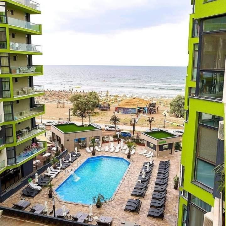 Alezzi Beach Resort Gorgeous Family Aparment Cu Piscina Navodari Ngoại thất bức ảnh